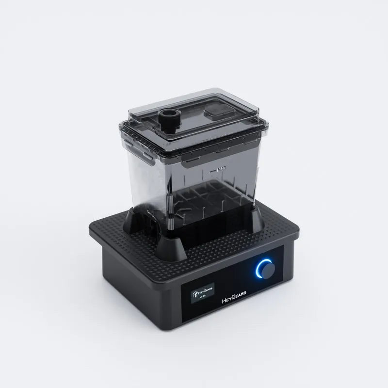 Caja de lavado con tapa y válvula sobre la base vibratoria UltraCraft Wash